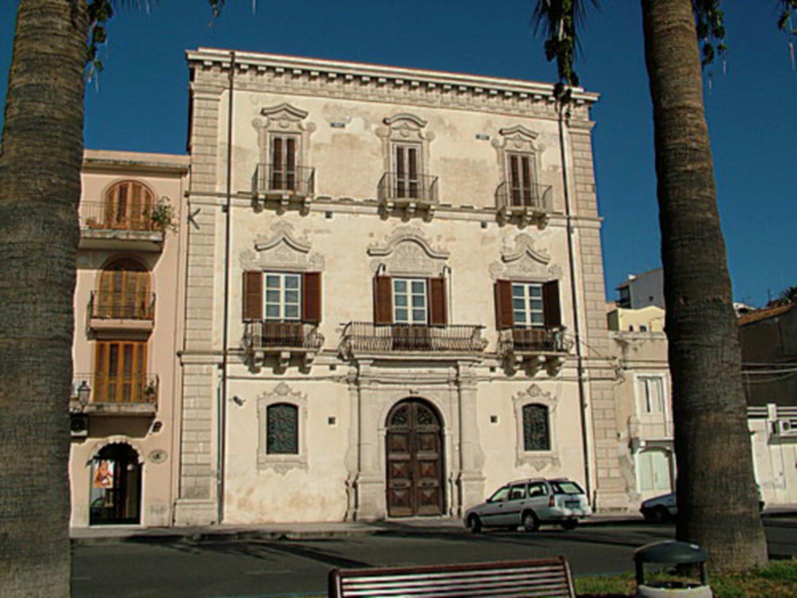 Palazzo D’Amico: ok all’efficientamento energetico