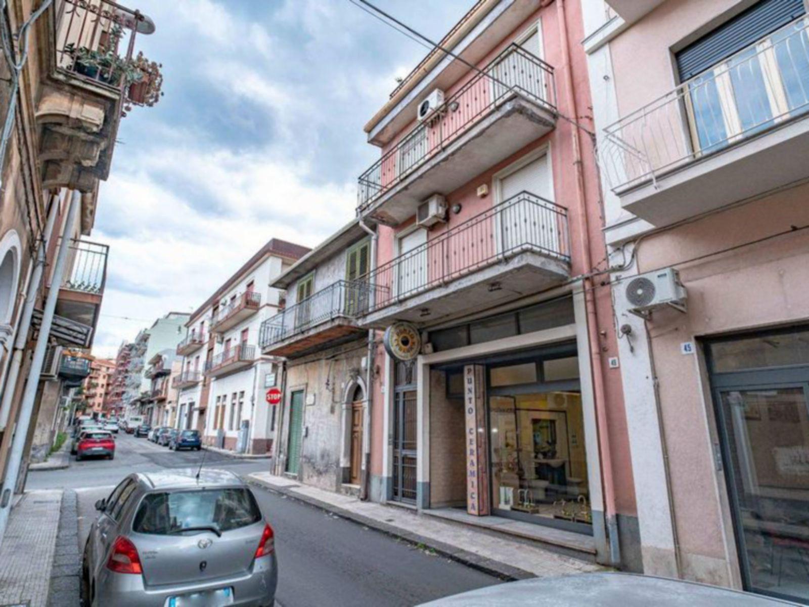 Addio buche e degrado, cantieri stradali al via