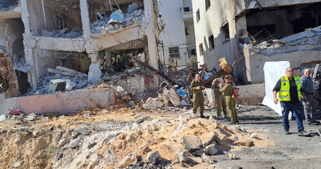 Escalation in Medio Oriente: Trump e Netanyahu decideranno la fine della guerra mentre missili colpiscono Kuwait e Arabia Saudita