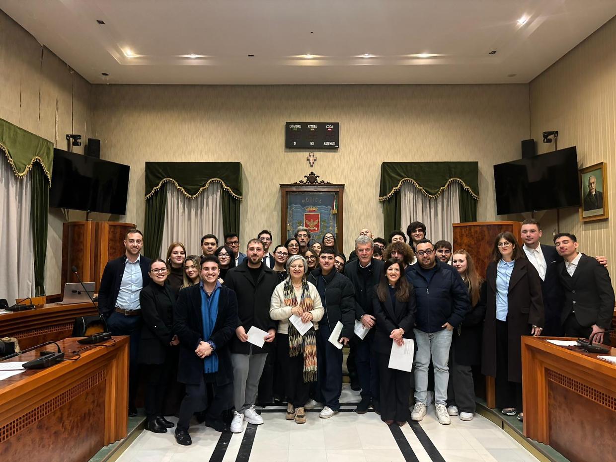 Consiglio comunale simulato a Modica animato dai ragazzi del progetto "Voglio dire"