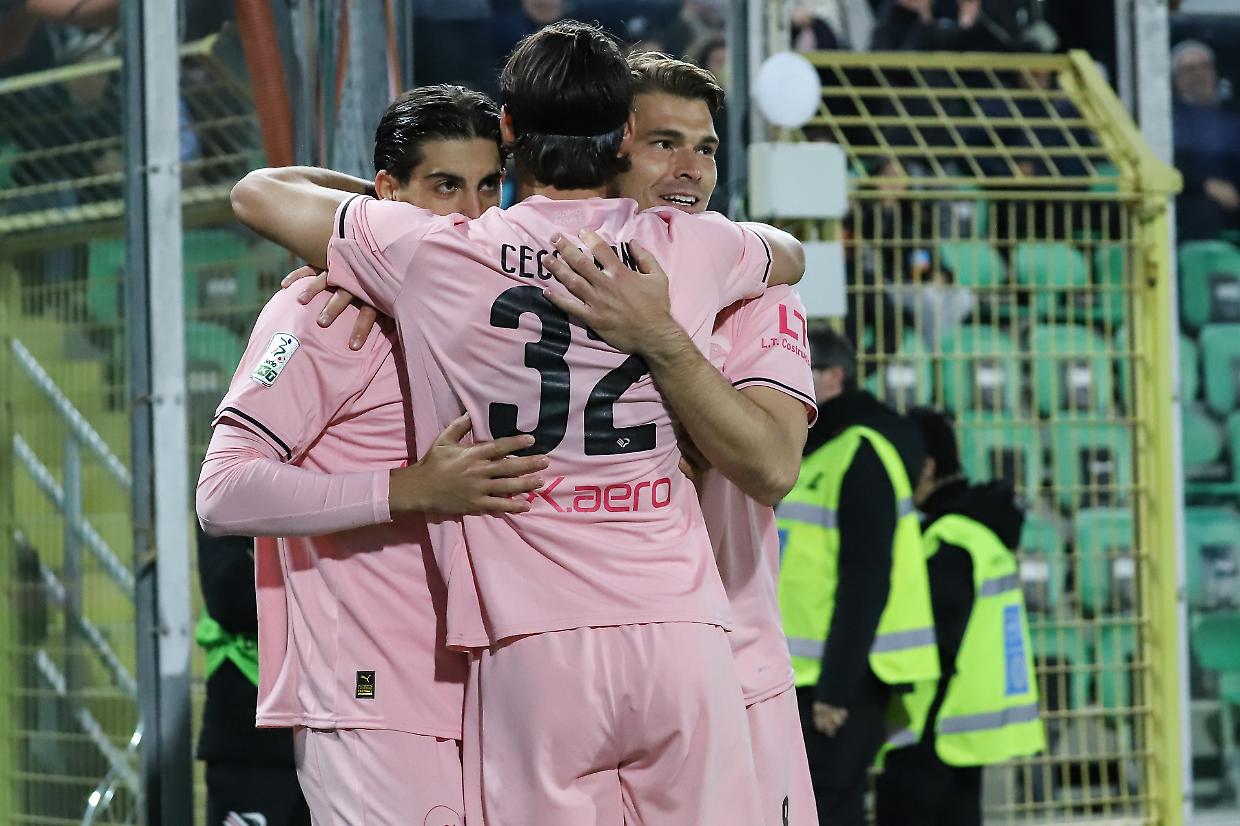 Pohjanpalo &egrave; una sentenza, Ranocchia un trascinatore: il Palermo riparte, il Mantova si sveglia tardi