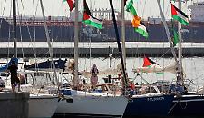Flotilla bloccata, accuse di spari contro sei imbarcazioni: 29 italiani diretti ad Ashdod