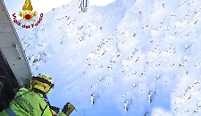 Valanga in Val di Susa, prima il distacco improvviso poi i soccorsi in azione tra pista e fuori pista