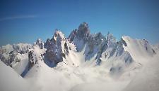 Valanga travolge quattro escursionisti nel Cuneese: un morto, due persone in gravi condizioni. Soccorso alpino sul posto