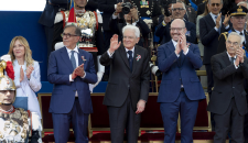 Festa della Repubblica, La Russa difende gli assenti: &laquo;Ognuno &egrave; dove vuole&raquo;. Applausi per Meloni