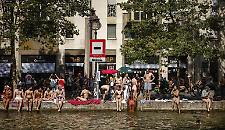 Caldo, l'Europa non respira: la "canicule" causa annegamenti in Francia e fa scattare il piano Orsan 2