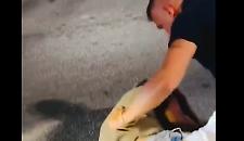 Il video della discordia: imprenditore si vanta online dopo aver picchiato uno straniero