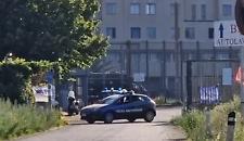 Tragedia nel carcere di Viterbo: si uccide a 29 anni mentre scoppia la protesta