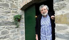 &Egrave; morto a 86 anni il cantautore Francesco Guccini: i funerali in forma privata, un ricordo pubblico a settembre