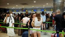 Addio imbarco automatico per Madrid e Barcellona: cosa c'&egrave; da sapere per evitare di rovinarsi le vacanze