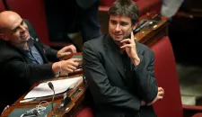 Di Battista &egrave; grave non pu&ograve; tornare: a Cuba andranno i medici del Gemelli | Le condizioni&nbsp;| Il messaggio sui social: &laquo;Ce la metter&ograve; tutta&raquo;