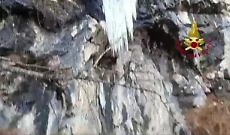 In un video i resti dell'elicottero caduto in Valtellina