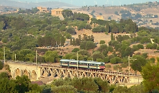 Ripartono i treni storici della Ferrovia dei Templi: teatro, musica e viaggio nella memoria