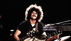 &ldquo;Cat&rsquo;s Squirrel&rdquo; al Marquee, l&rsquo;urlo del blues: addio a Mick Abrahams, la prima chitarra che accese i Jethro Tull