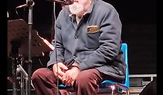 Caldaia guasta in teatro: il pubblico, infuriato, trova per&ograve; una soluzione per Alessandro Haber