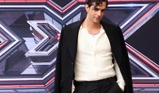 Achille Lauro co-conduttore della seconda serata di Sanremo 2026: l'annuncio di Carlo Conti