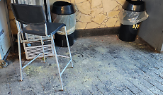 La cera non rimossa in via Fondaco