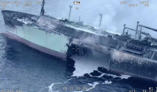 La lunga deriva dell&rsquo;&laquo;Arctic Metagaz&raquo;: il video del sorvolo maltese sulla petroliera russa alla deriva nel Mediterraneo