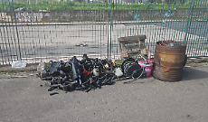 Discarica piazzale della piscina comunale di Nesima