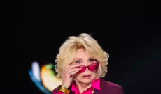 Amanda Lear: &laquo;Con Dal&iacute; niente sesso, era impotente. Bowie? Faceva un po' schifo&raquo;