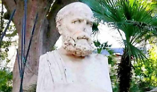 Villa Bellini busti marmorei di illustri personaggi storici, vandalizzati