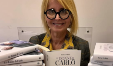 "Carlo e le sue donne", il Re raccontato dallo &ldquo;specchio rosa&rdquo; di Ilaria Grillini