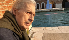 Vittorio Sgarbi compie 74 anni: festa a C&agrave; Giustinian e brindisi con Pietrangelo Buttafuoco