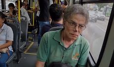 Michael Jackson &egrave; vivo e viaggia in bus? Anatomia di un video inganno che sta spopolando sul web