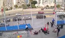 Terremoto in Venezuela, il video shock: la gente fugge, il terreno oscilla e il palazzo crolla
