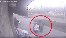 "Mi sono divertito, lo rifarei": il video dell'orrore al bar di Milano che incastra il ventiduenne