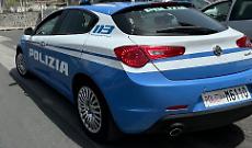 Polizia di Stato arresta il ladro seriale di Catania dopo il "men&ugrave;" rubato al supermercato e fuga del complice