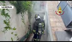 Fiamme nella lavanderia dell'hotel Villa Carlotta a Taormina: struttura messa in sicurezza (Video)