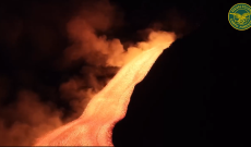 Etna in piena attivit&agrave;: esplosioni dalla Voragine e tre colate laviche 