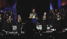 Nabucco al Teatro Antico di Taormina: fuoco d'Etna, coro trionfante e la traduzione in LIS