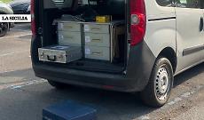 Pavia, i rilievi degli investigatori nel luogo dell'aggressione mortale a Gabriele Vaccaro