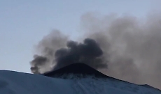L'Etna &egrave; uno show: fontane di lava alte anche 400 metri