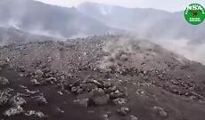 Etna, il video della nuova colata che avanza: &egrave; arrivata a 1.400 metri di quota
