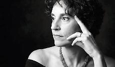 Stefania Auci e quei giorni da... Leoni: "Adesso magari inizio a scrivere dei tempi di oggi"