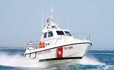 Un altro cadavere sulla spiaggia: il mare restituisce le vittime delle rotte della disperazione