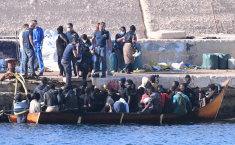 Cinque sbarchi a Lampedusa: 59 migranti da Tunisia e Libia
