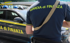 Frode fiscale e ricatti sugli stipendi nelle scuole paritarie: maxi evasione da 1,5 milioni nel Palermitano