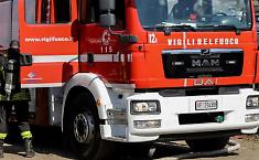 Paura a Partinico, si barrica in casa e minaccia di far esplodere una bombola di gas: bloccato da forze dell'ordine e vigili del fuoco