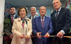 Assunti per stare in ospedale, finiti negli uffici regionali con stipendi a tre zeri. Ecco la lista dei &ldquo;comandati&rdquo; dai parenti noti