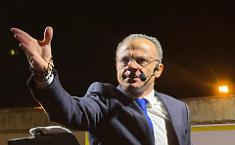 Cateno De Luca non fa differenze: &laquo;Mi candido sia alle primarie del centrosinistra sia a quelle del centrodestra&raquo;
