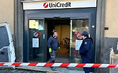La "marmotta" con la polvere da sparo, la tecnica dei banditi che hanno fatto saltare il bancomat Unicredit a Palagonia