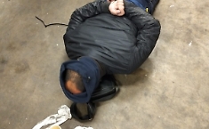 Tentata rapina all'Eurospin di Catania, l'immagine shock del dipendente legato. Uiltucs: &laquo;Violenza inaudita&raquo;