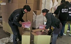 Maxi-sequestro di tabacco contraffatto tra Milano e Pavia: lavoravano persone dell'Ucraina e della Moldavia
