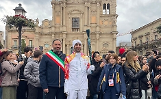Il Viaggio della Fiamma Olimpica ha fatto tappa stamattina tappa ad Acireale con tedoforo d'eccezione il campione olimpico Daniele Garozzo