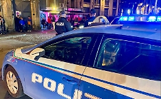 Movida nel mirino: maxi-controllo interforze a Catania con 318 identificati e sette parcheggiatori abusivi sanzionati