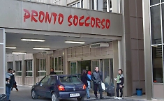 Bimbo ferito da un colpo di arma da fuoco: giallo a Pomigliano d'Arco